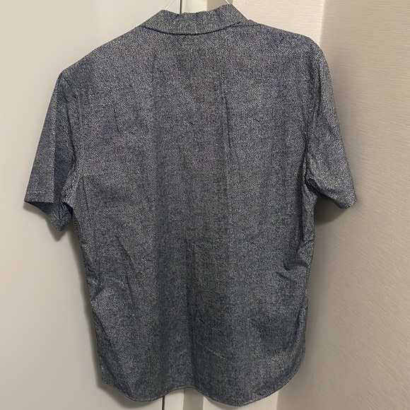 Designer Casual Men’s Short Sleeve - Picture 3 of 3